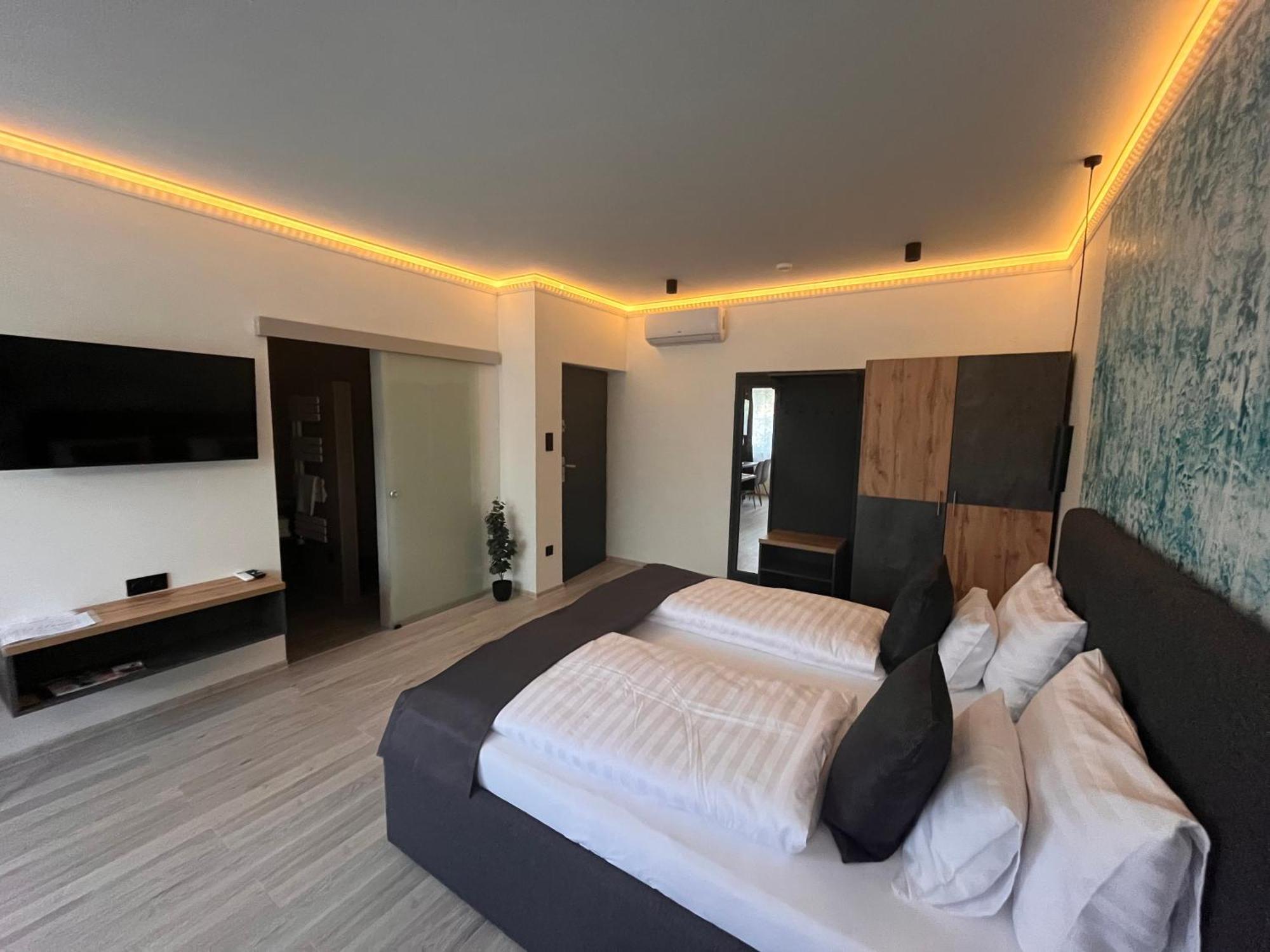 Varkapu Apartmanok 2 Gyula Exterior foto